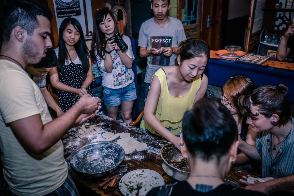 Хостел Beijing Leo Courtyard Экстерьер фото