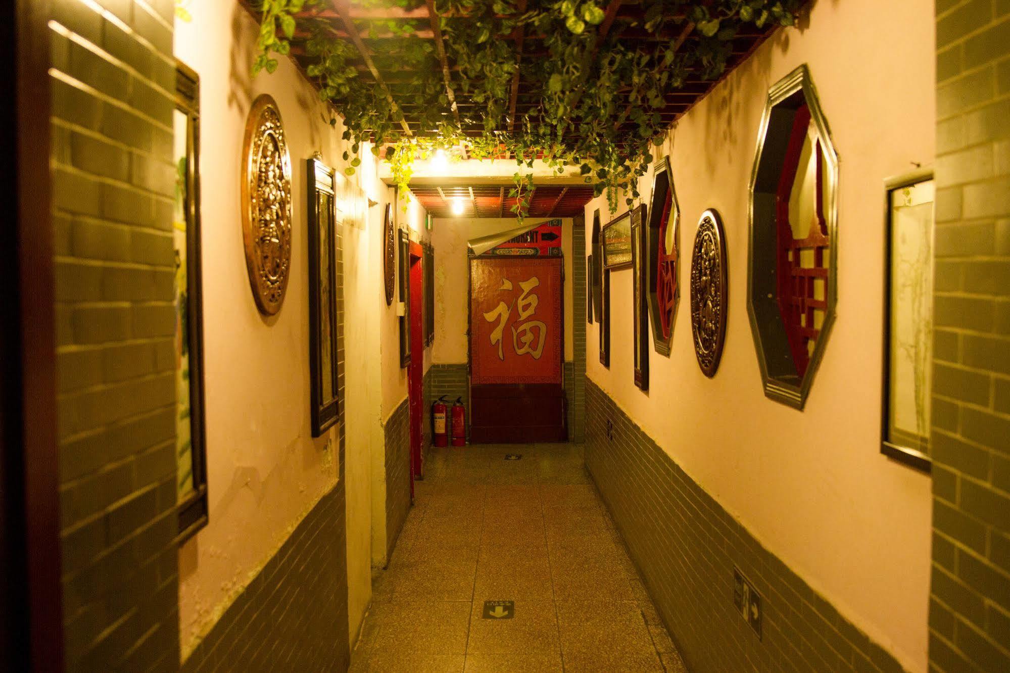 Хостел Beijing Leo Courtyard Экстерьер фото