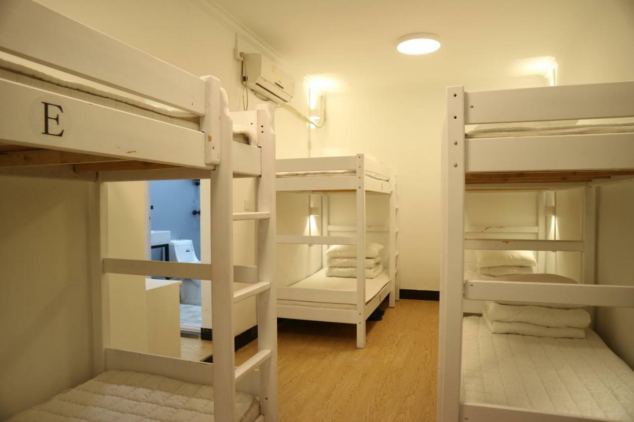Хостел Beijing Leo Courtyard Экстерьер фото